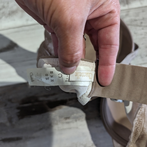 Chantelle Women's C Idéal Back Smoothing Bra38C - Picture 5 of 6